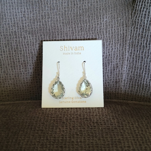 Shivam Green💚 Amethyst Teardrop💧Earrings - Picture 7 of 16